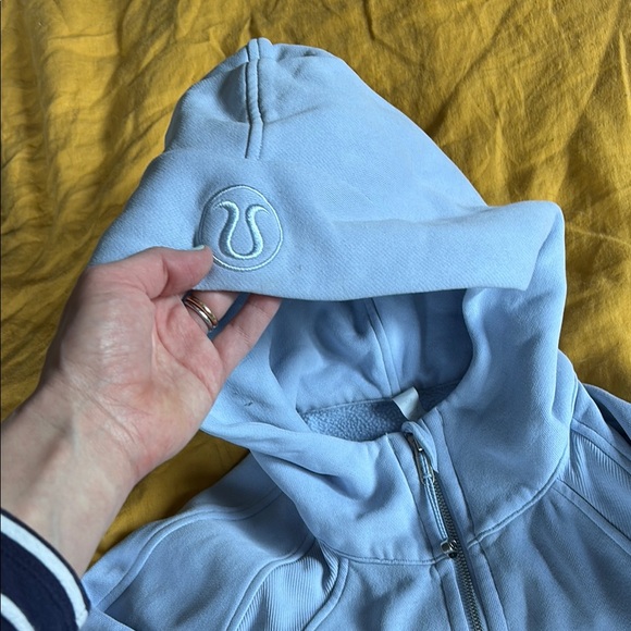 Lululemon Hooded Scuba - Picture 2 of 6